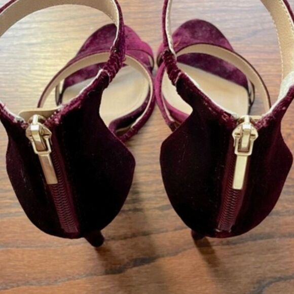 Steve Madden Red Velvet Y2k Strappy Stiletto Heels - Picture 6 of 6